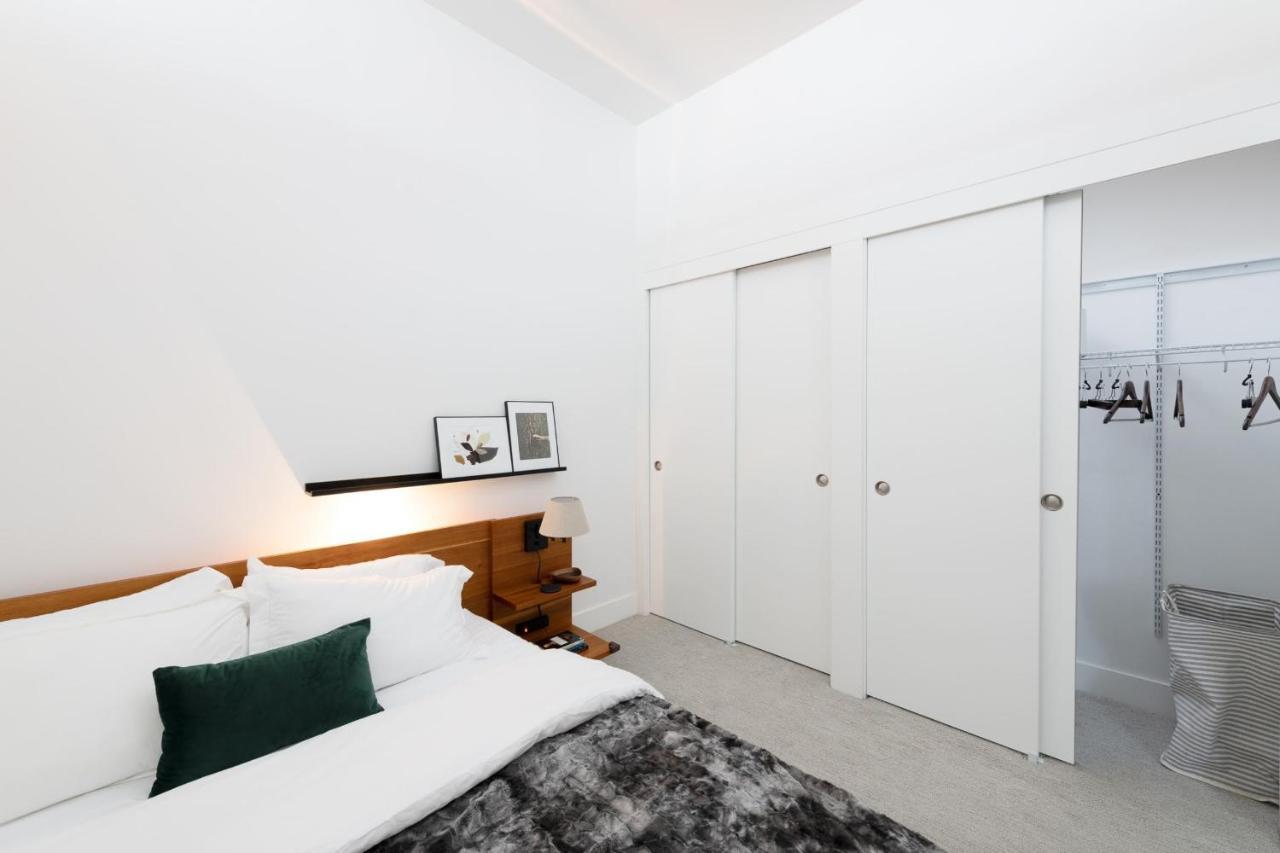 Modern 1Br Apt With Skywalk To Fiserv, Rooftop, And Parking 密尔沃基 外观 照片